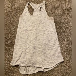 Lululemon essential tank